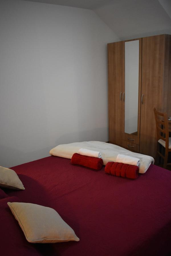 Guesthouse Samolov Vrhovine Luaran gambar