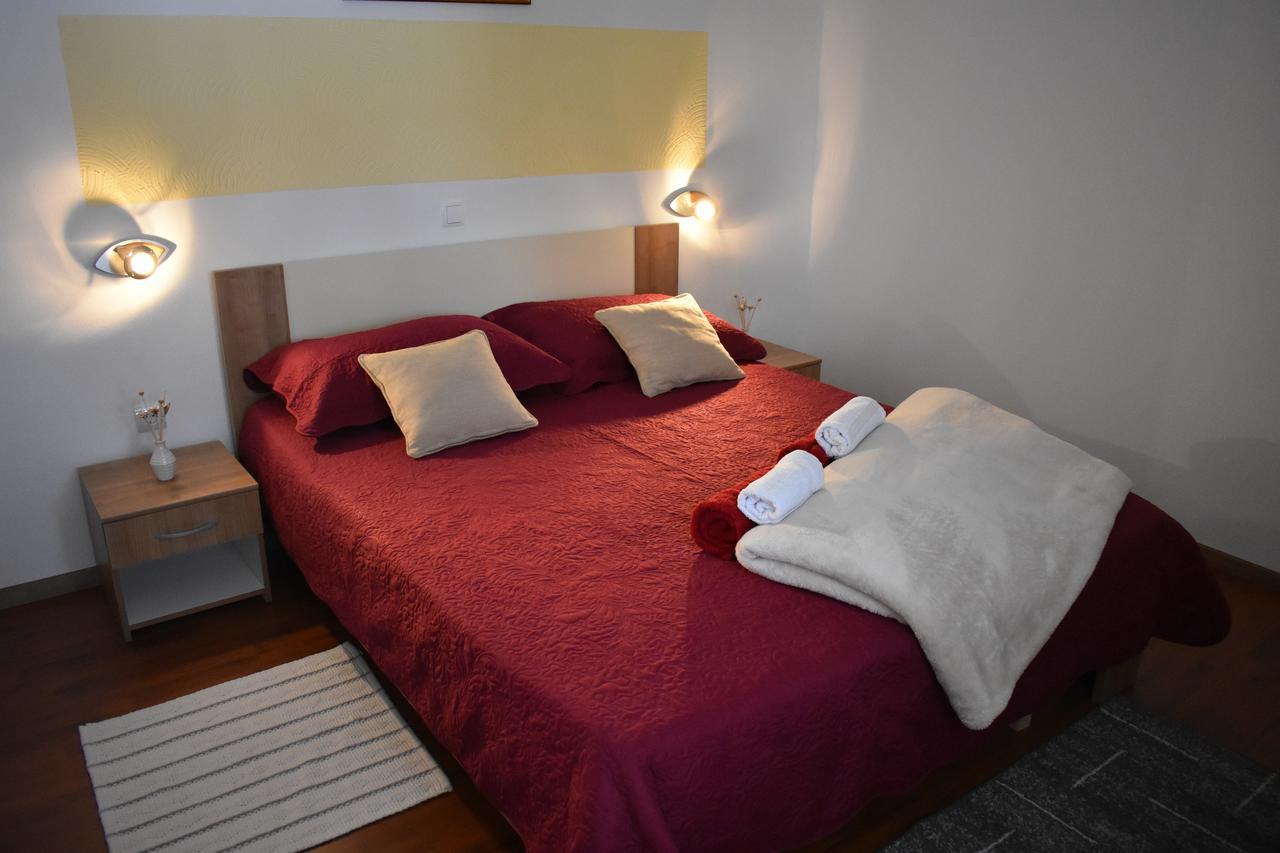 Guesthouse Samolov Vrhovine Luaran gambar