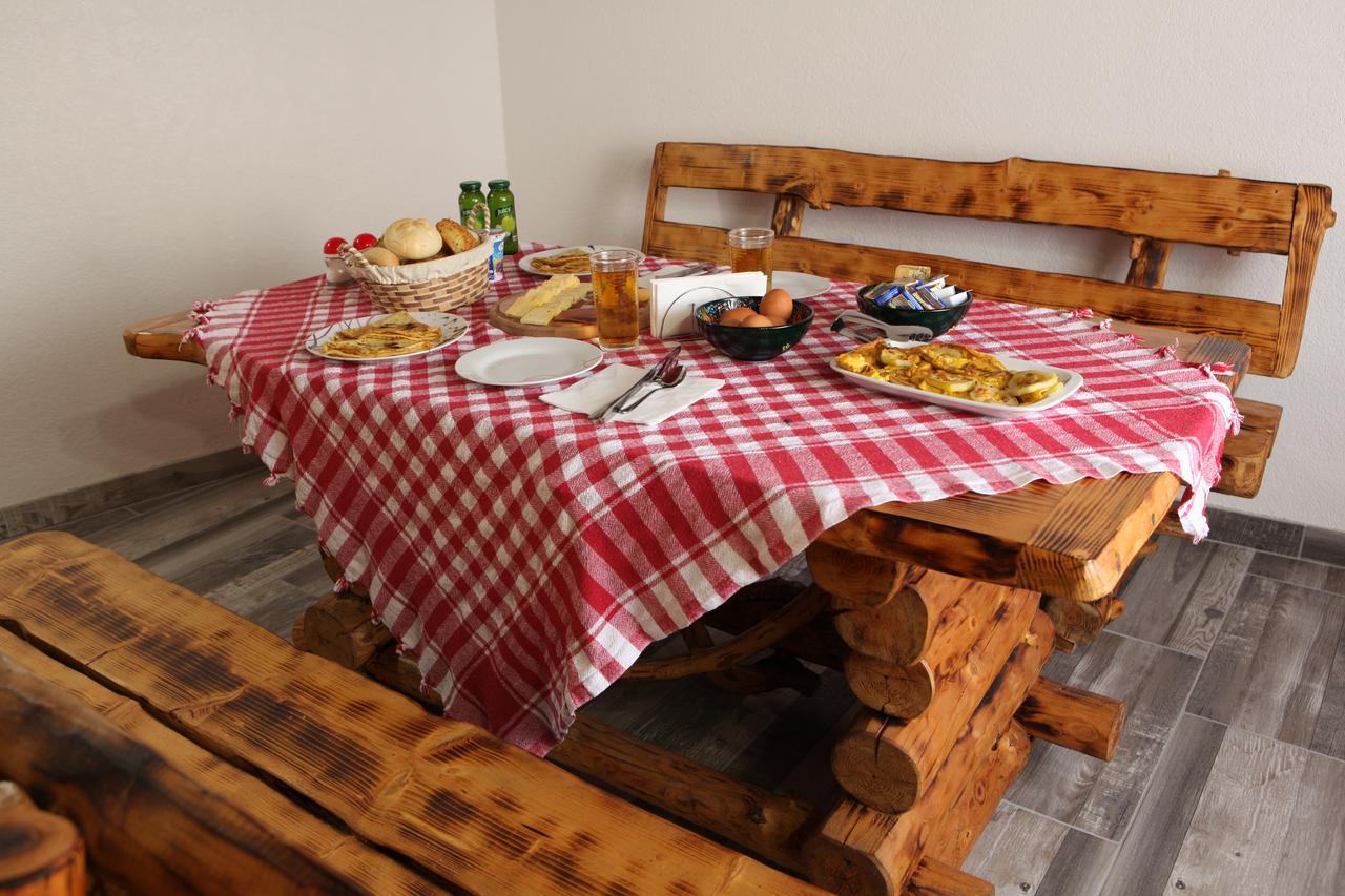 Guesthouse Samolov Vrhovine Luaran gambar