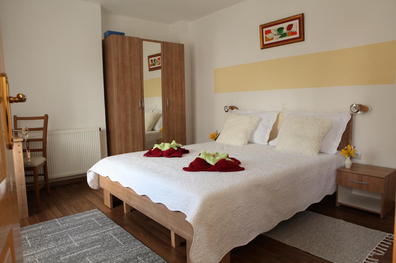 Guesthouse Samolov Vrhovine Luaran gambar