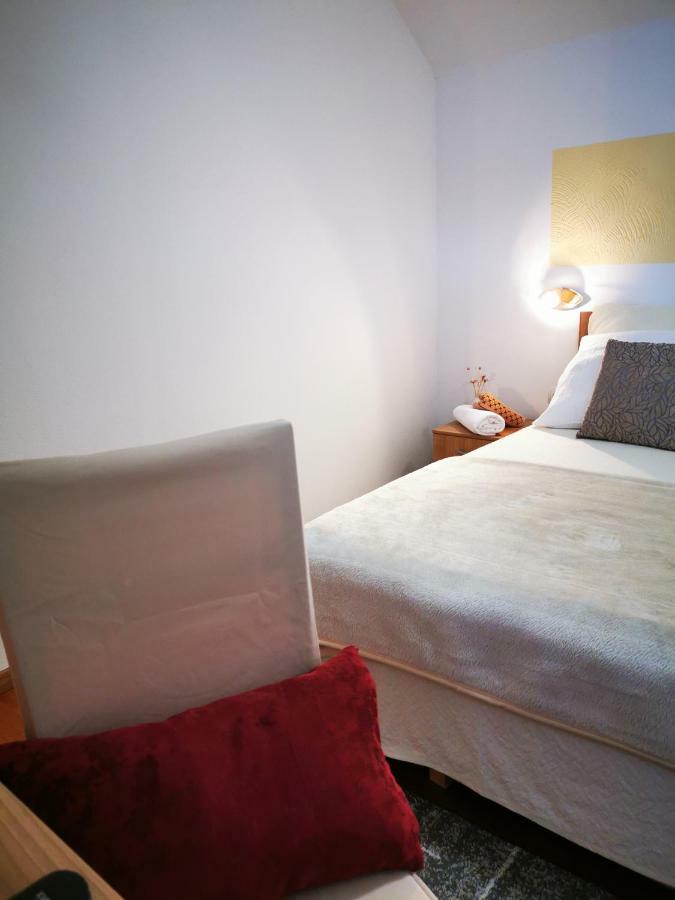 Guesthouse Samolov Vrhovine Luaran gambar